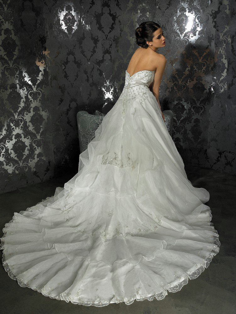 Orifashion HandmadeRomantic Wedding Dress with Cathedral Train A - Click Image to Close